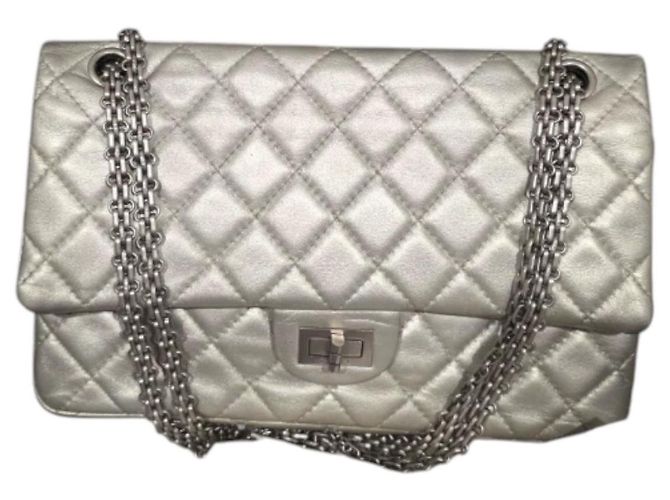 Mademoiselle Borsa Chanel 2.55 Reissue Medium Flap Pelle Argento Metallizzato - vista 4