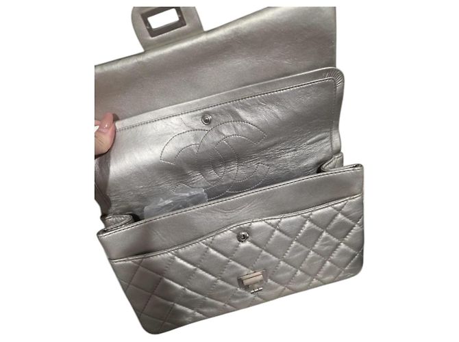 Mademoiselle Borsa Chanel 2.55 Reissue Medium Flap Pelle Argento Metallizzato - vista 8