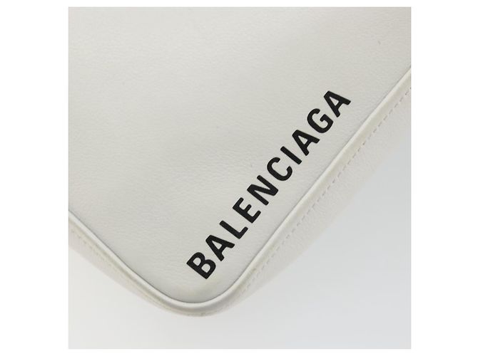 Borsa Duffel Triangle BALENCIAGA in pelle 2way Bianco Argento 527272 Auth bs35637A - vista 16