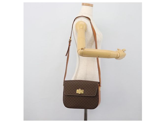 16 Céline Borsa a Spalla CELINE Macadam Canvas PVC Pelle Marrone Oro Auth BA14393 D'oro - vista 24