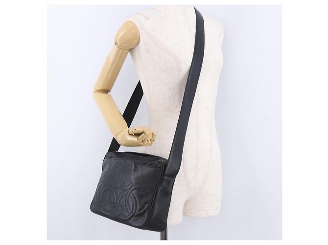 Borsa a tracolla CHANEL Trip Luco co in pelle nera e oro CC Auth ka5247 Nero D'oro - vista 27
