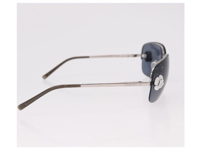 Gafas de sol CHANEL Camelia Metal Light Blue Silver CC Auth SW2597V Plata Azul claro - vista 8