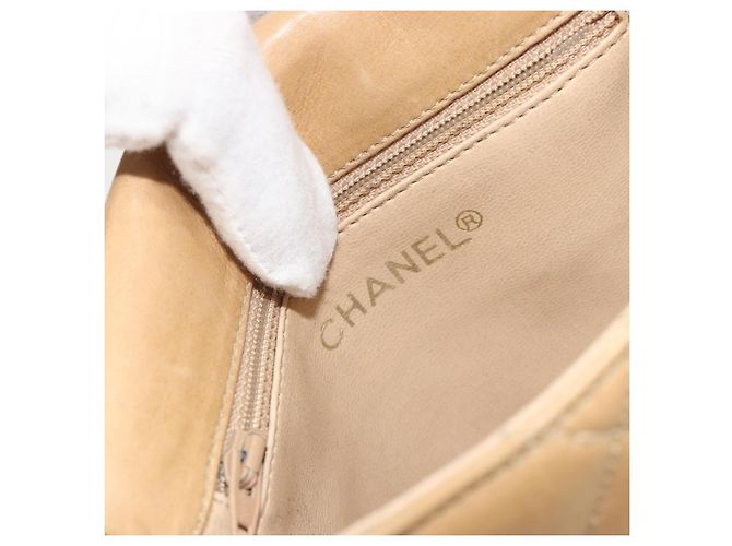 CHANEL Borsa a Spalla Matelasse in Pelle di Agnello Beige Oro CC Auth 193017 D'oro - vista 16