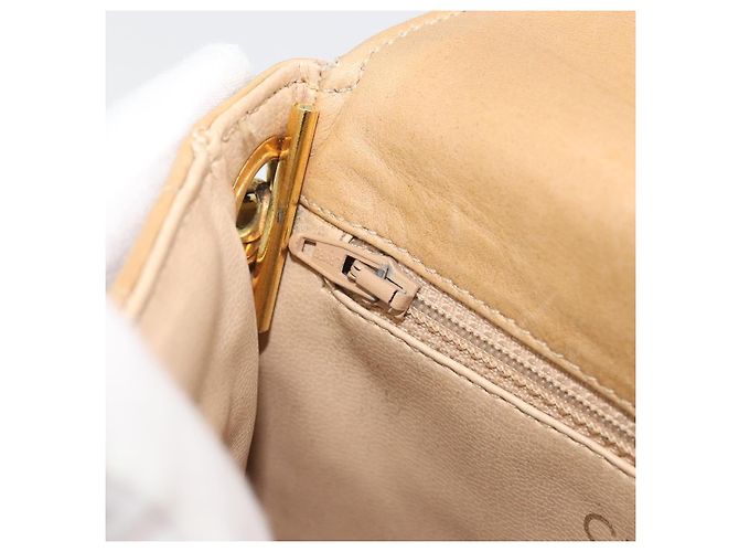 CHANEL Borsa a Spalla Matelasse in Pelle di Agnello Beige Oro CC Auth 193017 D'oro - vista 20
