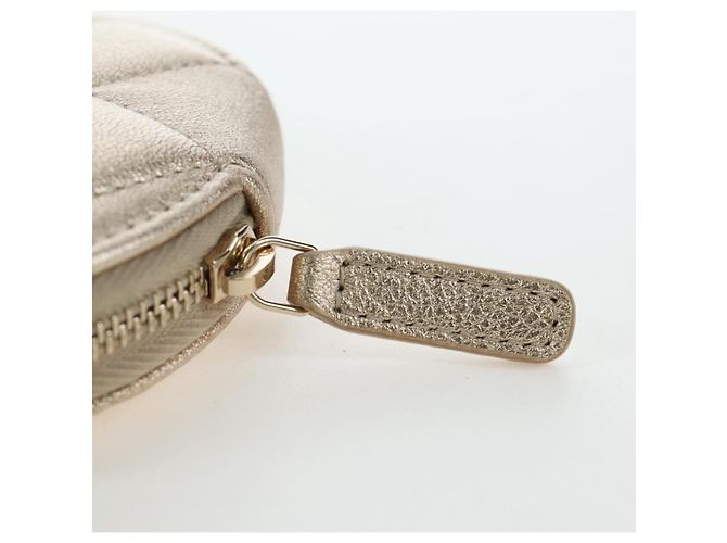 CHANEL Custodia Matelassé per AirPods Pro Set Pochette in Pelle Gold CC Auth 191648SM D'oro - vista 19