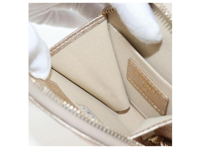 CHANEL Custodia Matelassé per AirPods Pro Set Pochette in Pelle Gold CC Auth 191648SM D'oro - vista 23