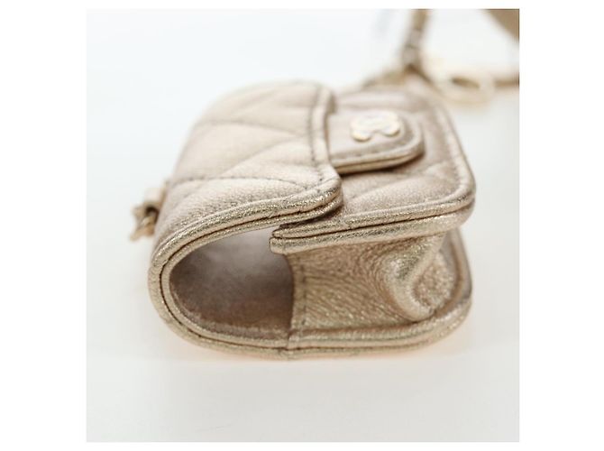 CHANEL Custodia Matelassé per AirPods Pro Set Pochette in Pelle Gold CC Auth 191648SM D'oro - vista 5