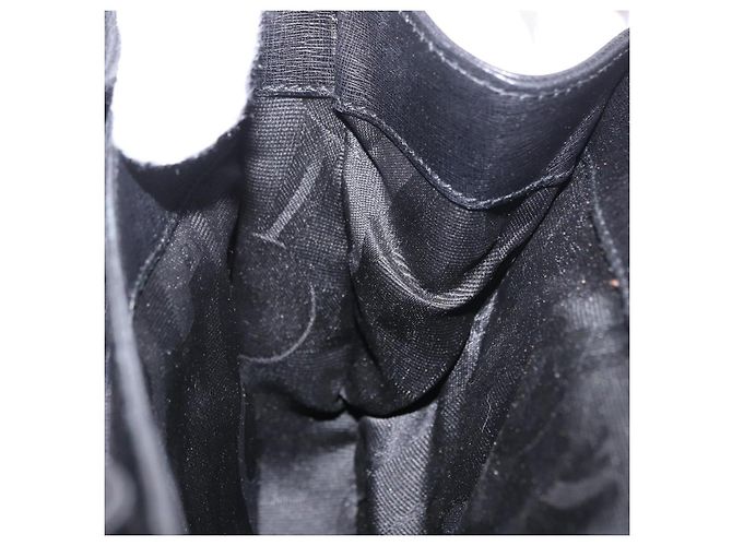 Borsa a Spalla Salvatore Ferragamo in Pelle Nera e Oro Auth gh2148 Nero D'oro - vista 23