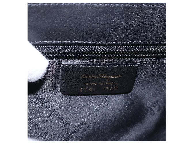 Borsa Salvatore Ferragamo Gancini in pelle nera e oro Auth bs36169V Nero D'oro - vista 16