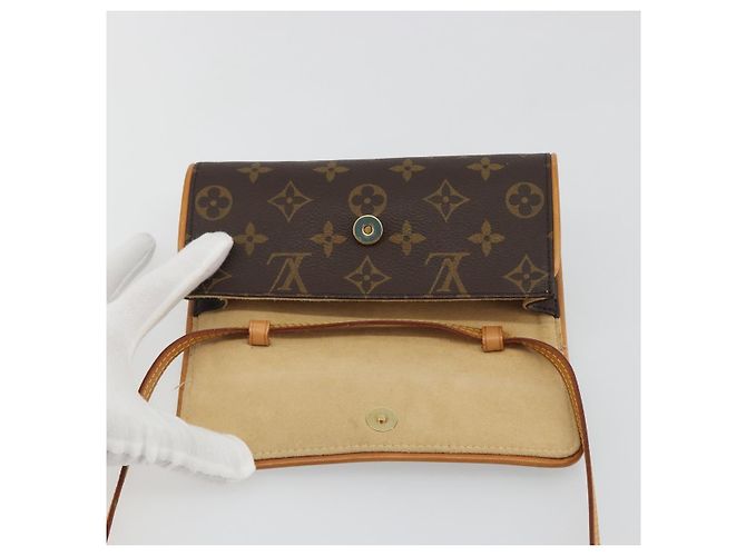 LOUIS VUITTON Monogram Pochette Twin PM Borsa a Spalla M51854 LV Auth 186629A Monogramma - vista 10