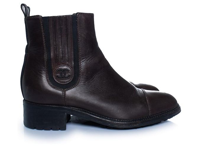 Chanel, botas Chelsea de cuero marrón Castaño - vista 4