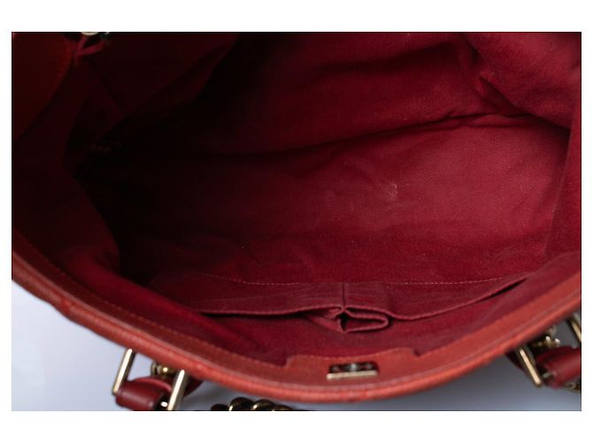Chanel, borsa tote in pelle caviar rossa trapuntata portobello - vista 7