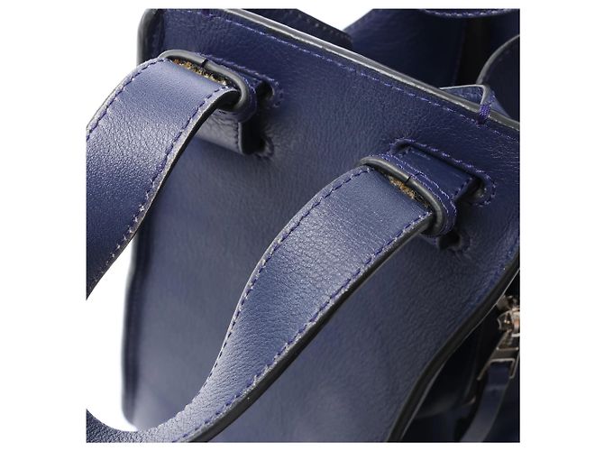 Borsa a mano 2Way in pelle LOEWE Hammock Medium in blu navy - vista 10