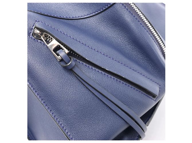 Borsa a mano 2Way in pelle LOEWE Hammock Medium in blu navy - vista 16