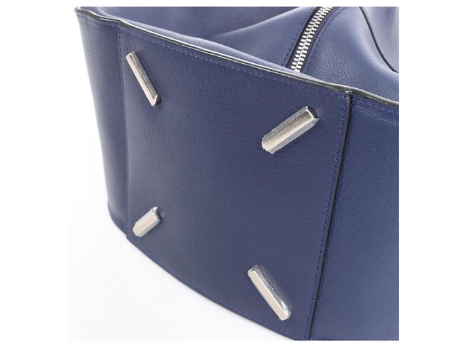 Borsa a mano 2Way in pelle LOEWE Hammock Medium in blu navy - vista 18