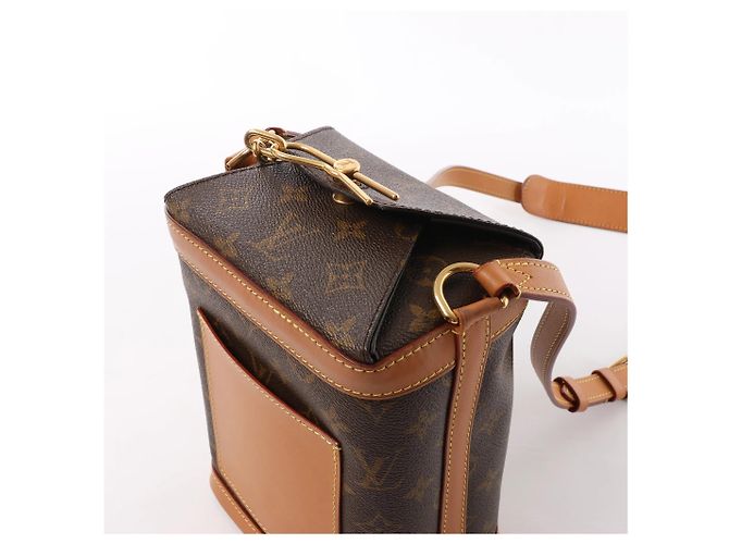 Borsa a tracolla Louis Vuitton Milk Box in tela Monogram marrone M44877 Beige - vista 5
