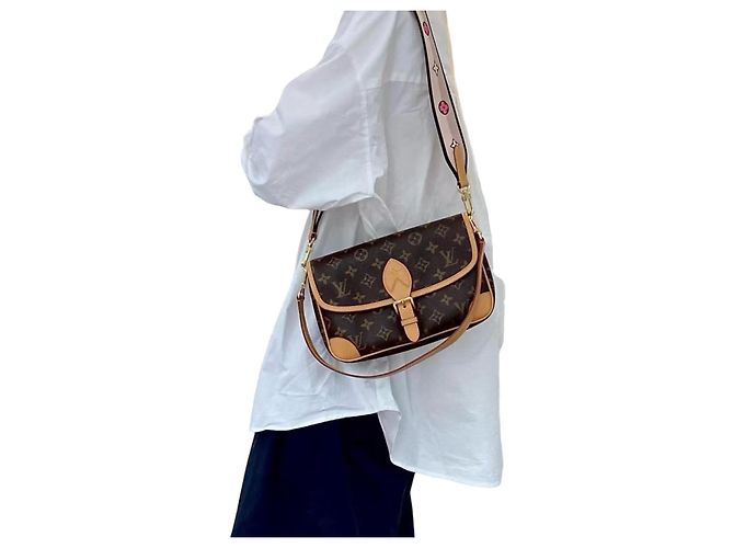 Borsa Diane in Monogram Canvas nero Louis Vuitton Marrone Monogramma - vista 3