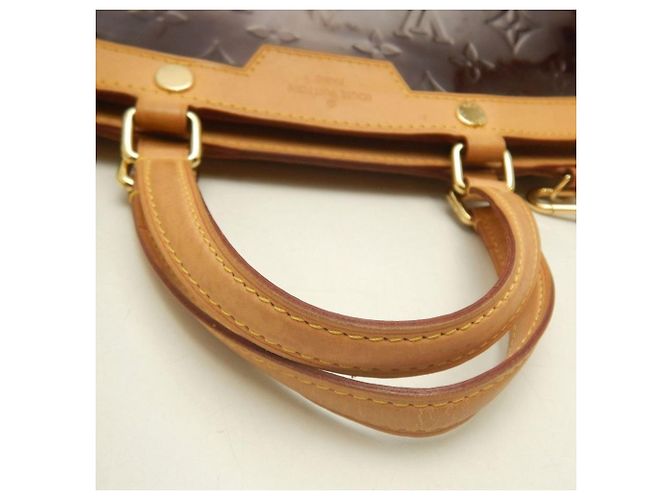 Borsa Louis Vuitton Monogram Vernis Blair MM Bordò - vista 9