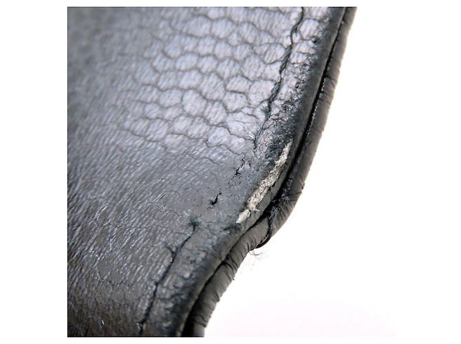 Portafoglio con catena in pelle di vitello martellata nera Chanel Nero - vista 20