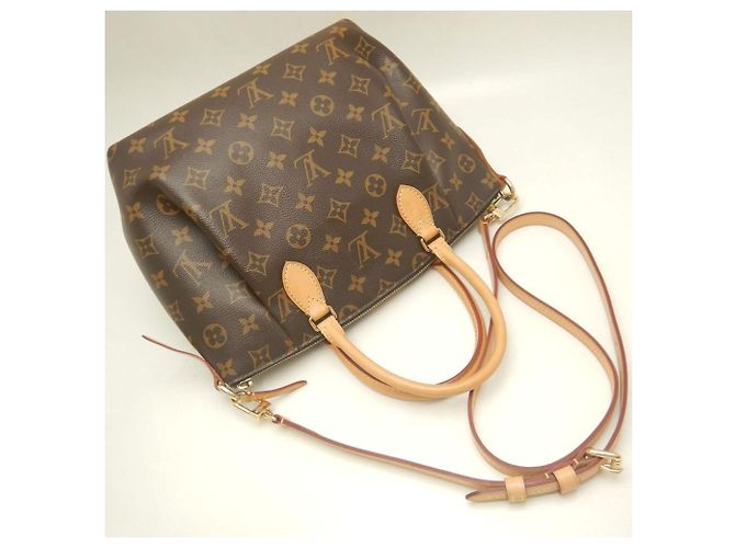 Borsa Louis Vuitton Monogram Turenne PM Marrone - vista 3