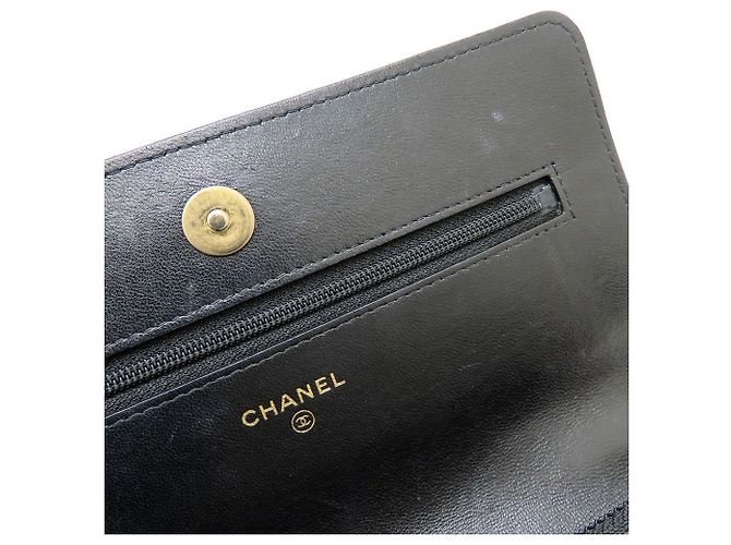 Portafoglio con catena in agnello nero Chanel - vista 11