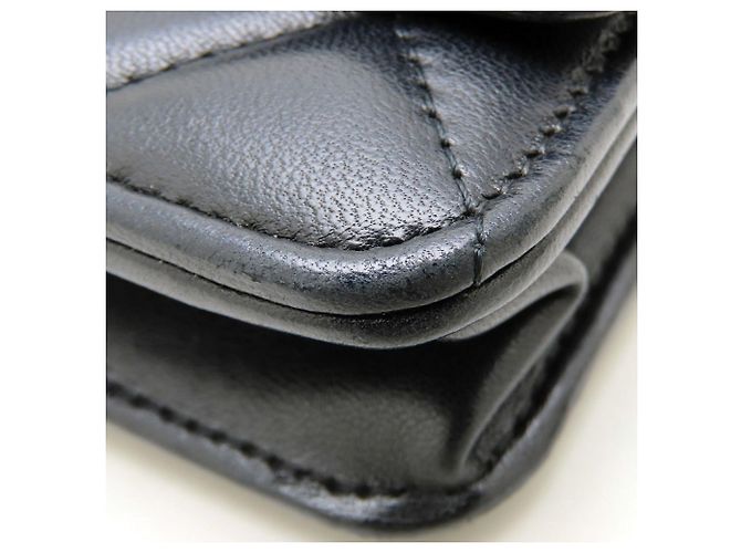 Portafoglio con catena in agnello nero Chanel - vista 25