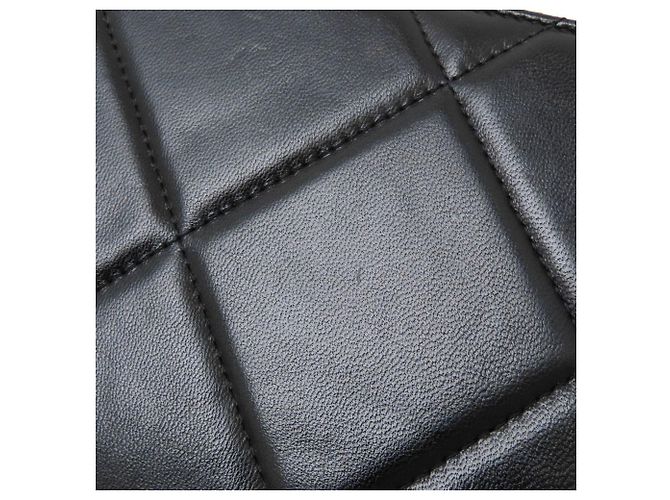 Portafoglio con catena in agnello nero Chanel - vista 28