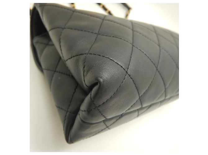 Borsa a tracolla Chanel in agnello nero - vista 18