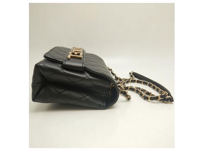 Borsa a tracolla Chanel in agnello nero - vista 6