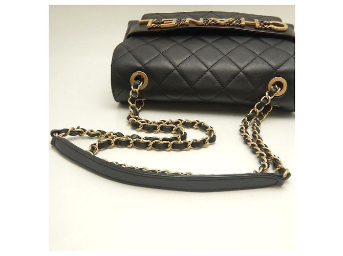 Borsa a tracolla Chanel in agnello nero - vista 9