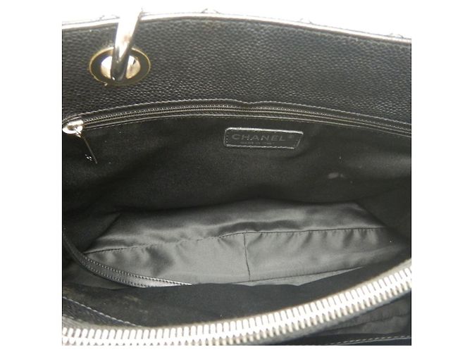 Timeless Borsa Tote Chanel in pelle di vitello martellata nera con catena Nero - vista 4