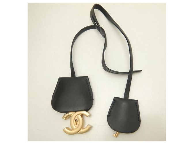 Borsa a tracolla vanity case Chanel CC Filigree Nero - vista 17