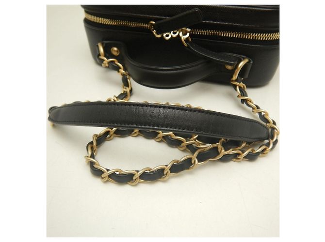 Borsa a tracolla vanity case Chanel CC Filigree Nero - vista 3