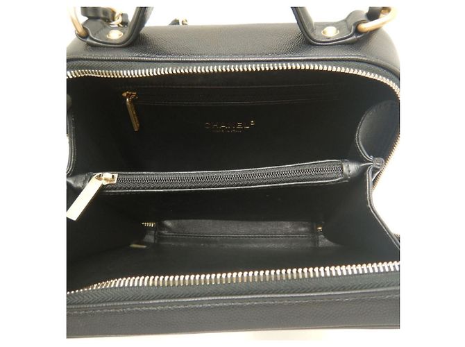 Borsa a tracolla vanity case Chanel CC Filigree Nero - vista 5
