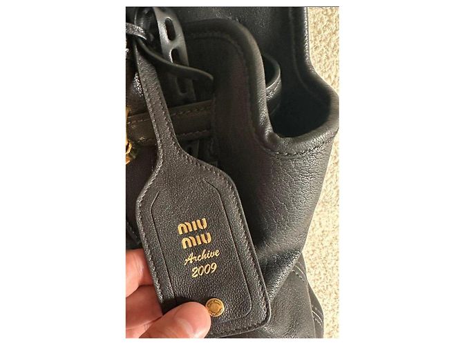 Miu Miu borsa in pelle nera Nero - vista 4