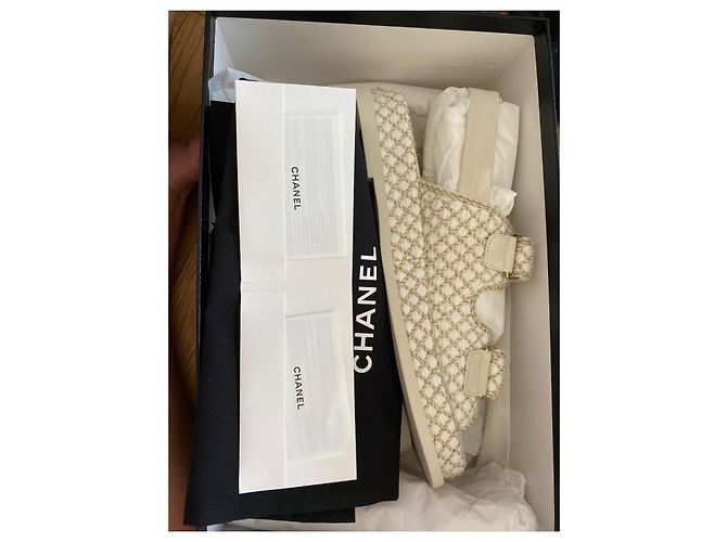 Sandali Dad Chanel in tweed avorio e oro Beige D'oro - vista 6