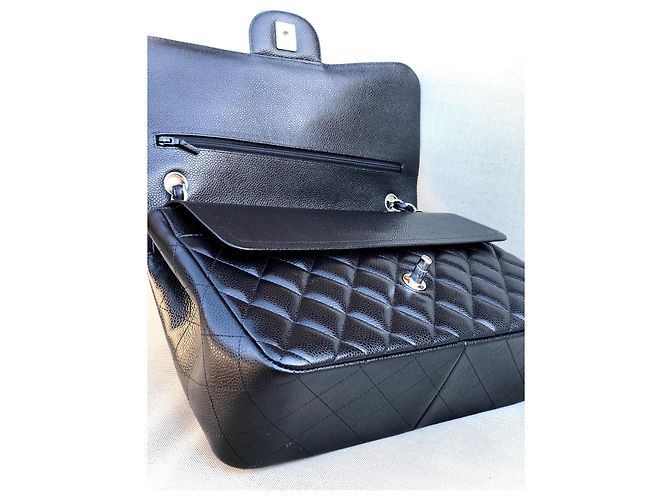 Timeless Borsa Chanel Classic Flap in pelle caviar nera Nero - vista 12