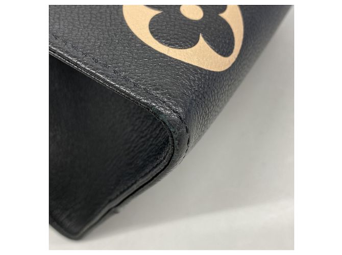 Borsa Tote Louis Vuitton Monogram Empreinte Bicolor OnTheGo MM Nero Beige - vista 9