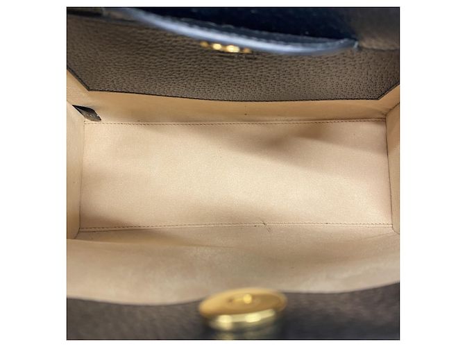 Bolsa Gucci Diana - Modelo 702721 - vista 4