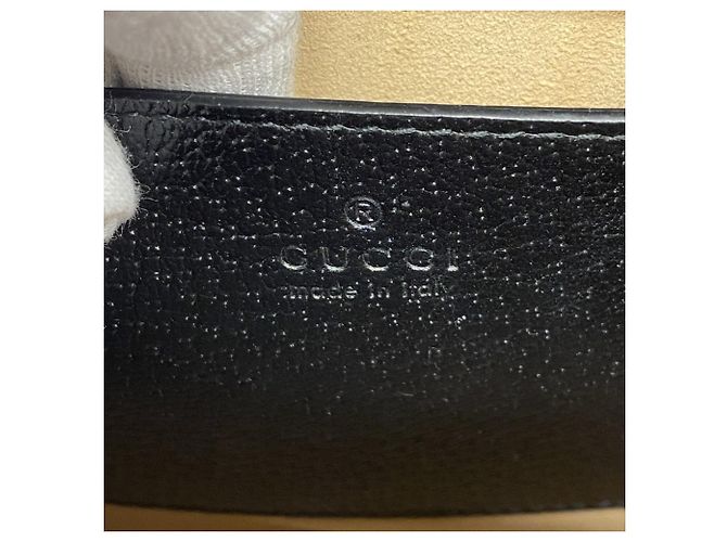 Bolsa Gucci Diana - Modelo 702721 - vista 5