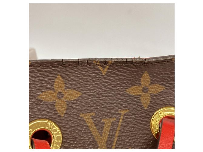 Néonoé Borsa a tracolla Louis Vuitton Monogram NeoNoe Rosso - vista 7