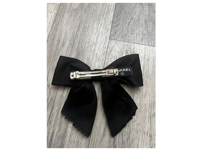 Chanel Haarschleife Accessoire aus schwarzer Seide - Ansicht 4