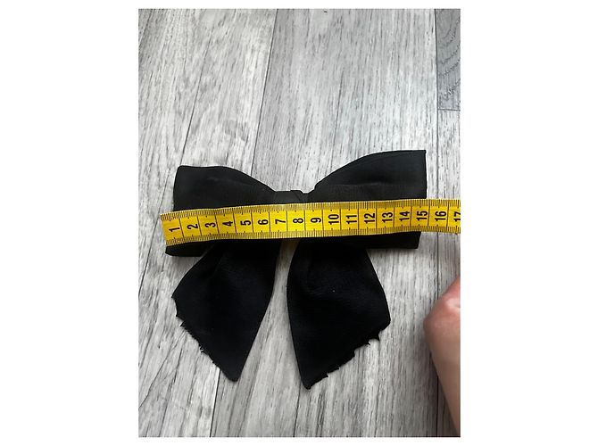 Chanel Haarschleife Accessoire aus schwarzer Seide - Ansicht 7