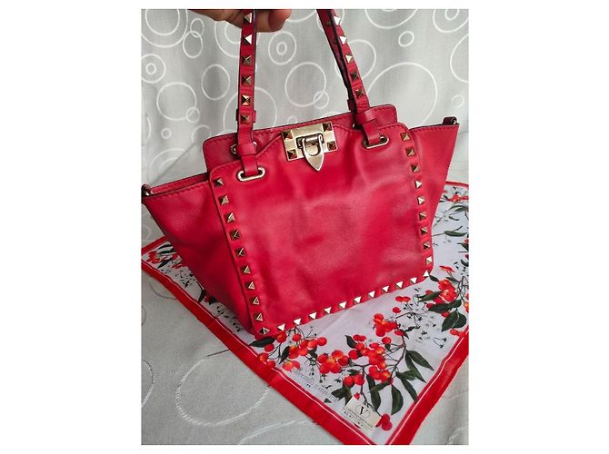 Borsa Tote Valentino Garavani Rockstud in pelle piccola, rossa - vista 4
