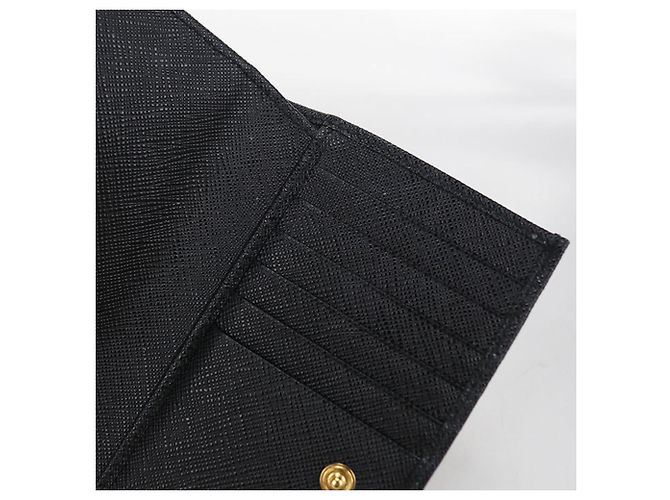 Saffiano Prada Bi-Fold Wallet aus schwarzem Kalbsleder - Ansicht 10