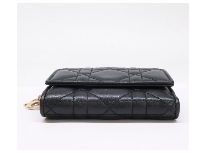 Christian Dior Lady Cannage Compact Wallet aus Lammfell Schwarz - Ansicht 3