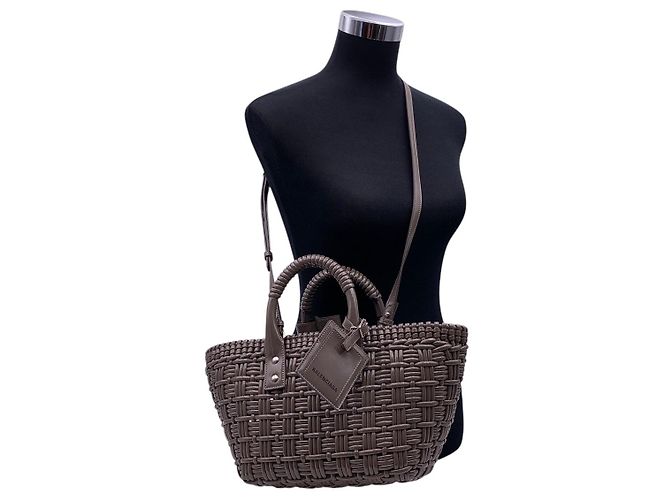 First Balenciaga Borsa Tote Cesto da Bistro in Vimini Intrecciati Taupe, Borsa a Spalla - vista 2