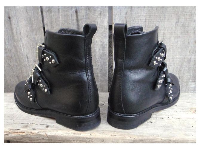 Botas de cano curto de couro preto com tachas Maje - vista 5