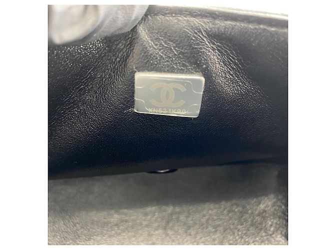 Borsa a Spalla Chanel Mini Matelassé Nero - vista 15