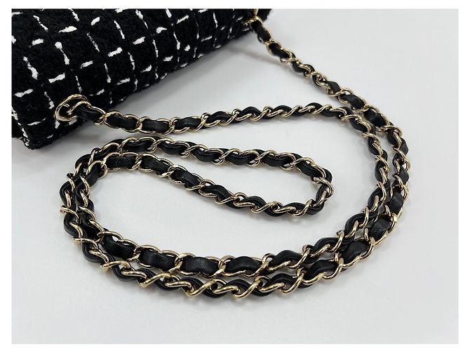 Borsa a Spalla Chanel Mini Matelassé Nero - vista 10